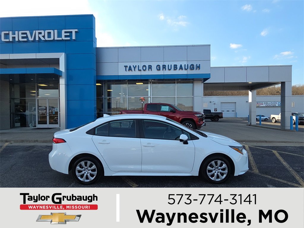 2022 Toyota Corolla LE's photo