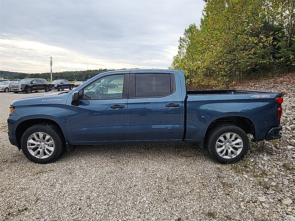 2024 Chevrolet Silverado 1500 Custom photo 4