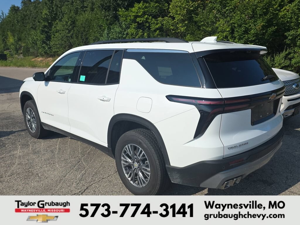 Used 2026 Chevrolet Traverse LT SUV