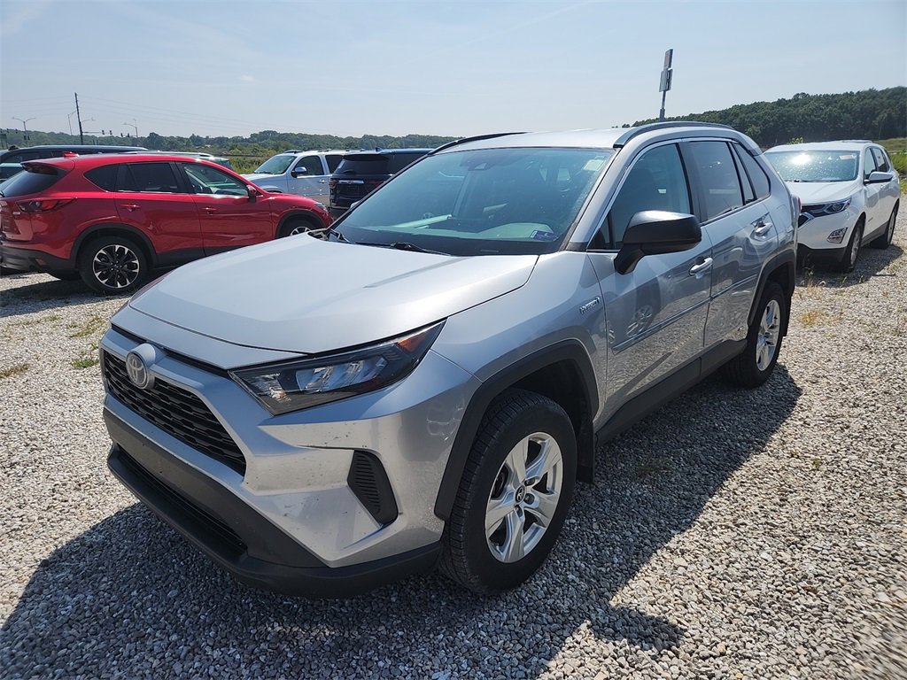 2020 Toyota RAV4 Hybrid LE photo 3