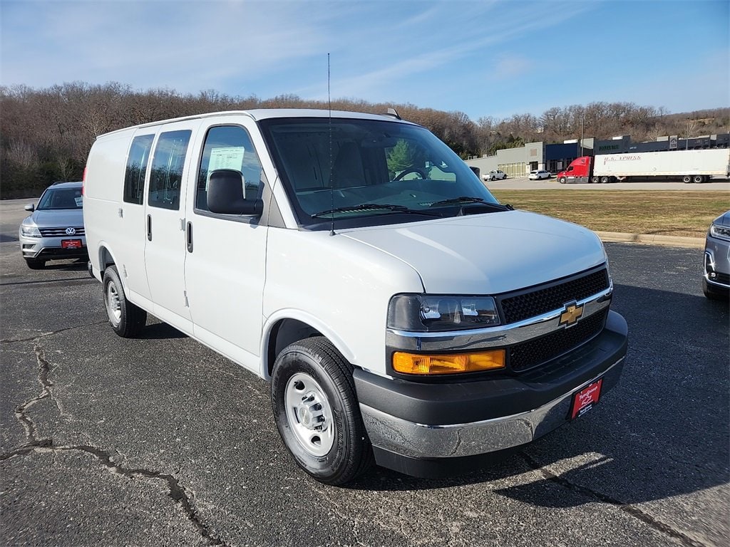 New 2025 Chevrolet Express Cargo 2500 WT Van