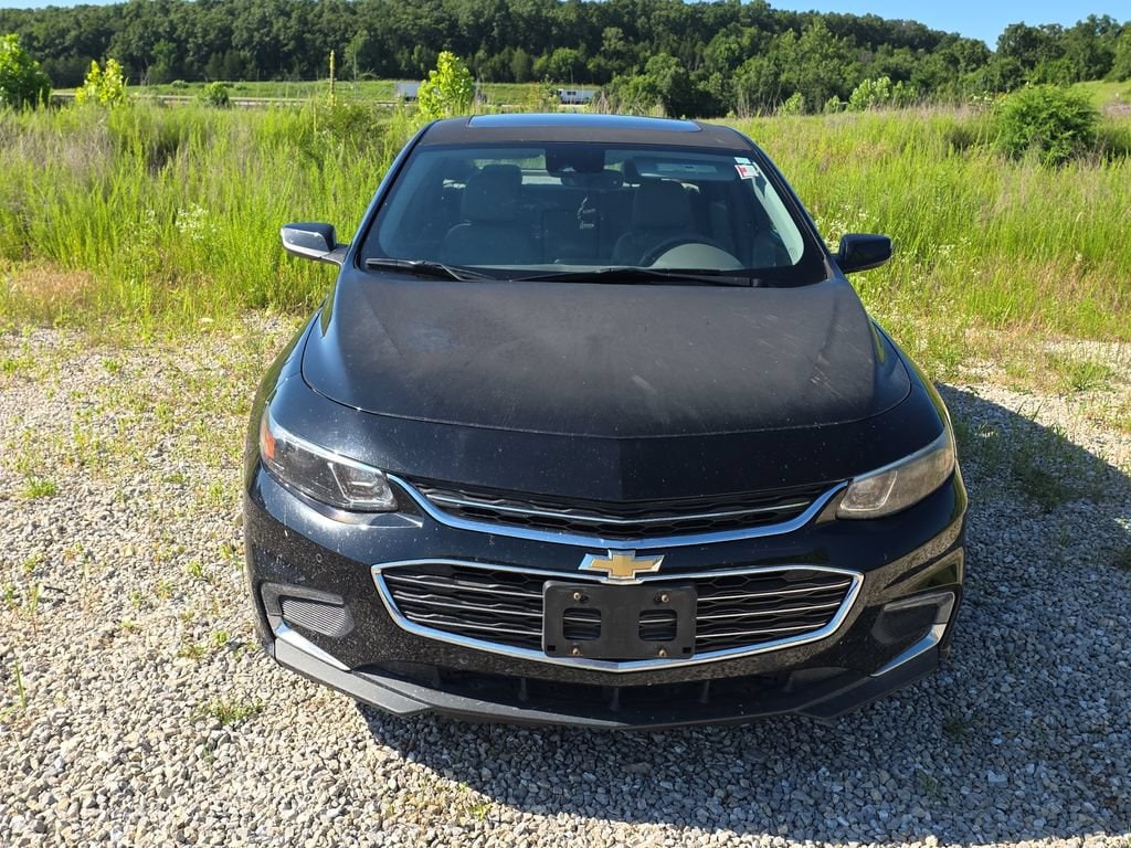 Used 2018 Chevrolet Malibu 1LT with VIN 1G1ZD5ST2JF103542 for sale in Waynesville, MO