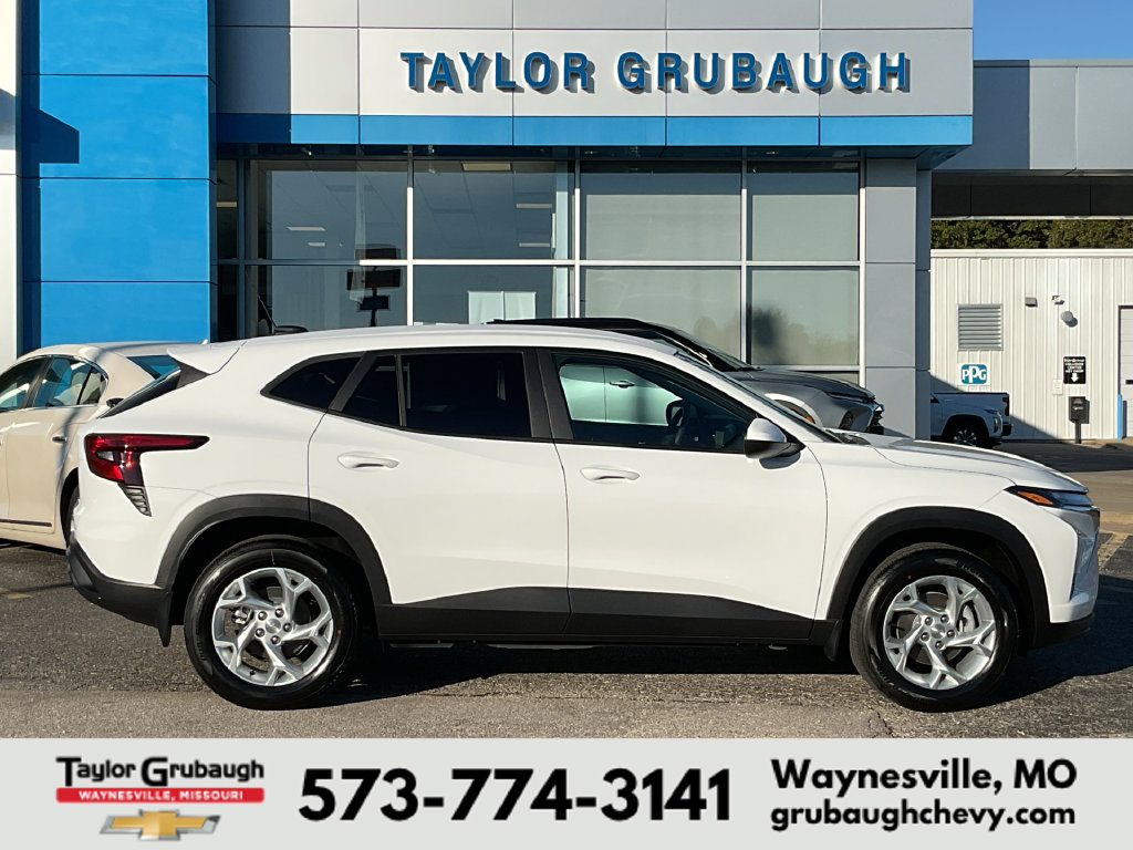 2026 Chevrolet Trax LS SUV