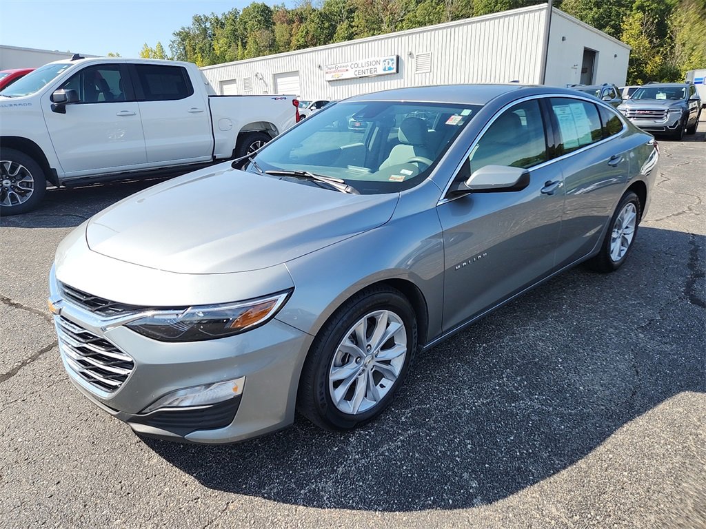 2025 Chevrolet Malibu 1LT photo 3