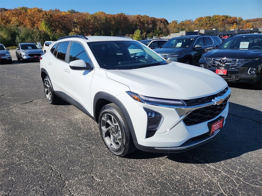 New 2026 Chevrolet Trax LT SUV