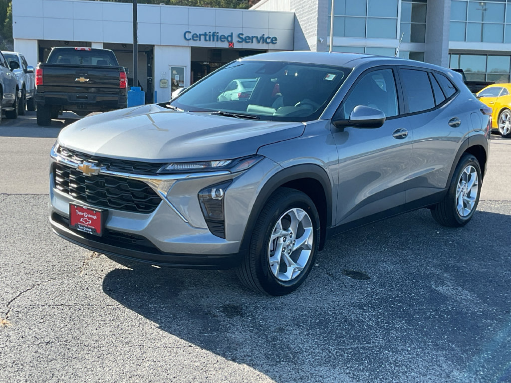 New 2026 Chevrolet Trax LS SUV