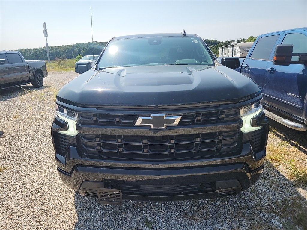 2023 Chevrolet Silverado 1500 RST photo 2