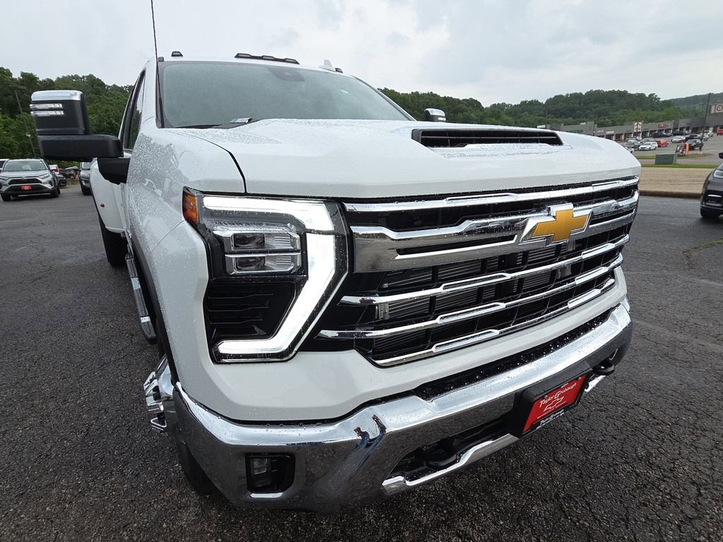 2026 Chevrolet Silverado 3500 HD LTZ - Photo 12