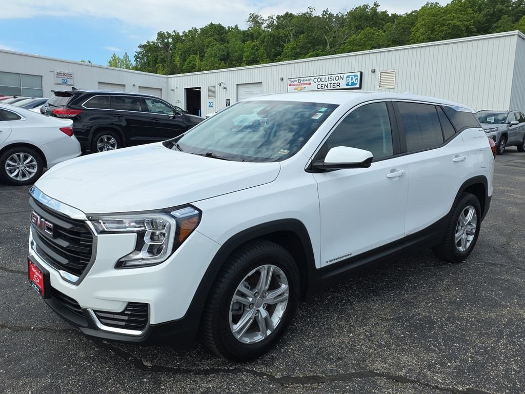 Used 2023 GMC Terrain SLE SUV