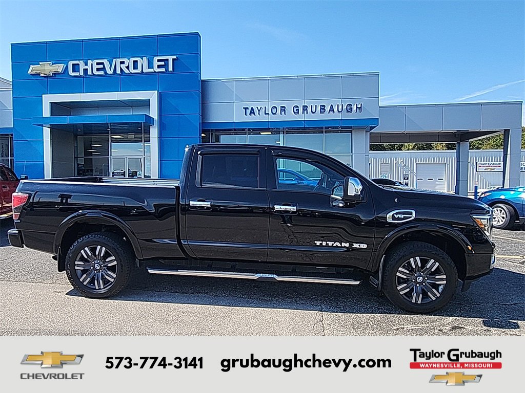 2021 Nissan Titan XD Platinum Reserve's photo