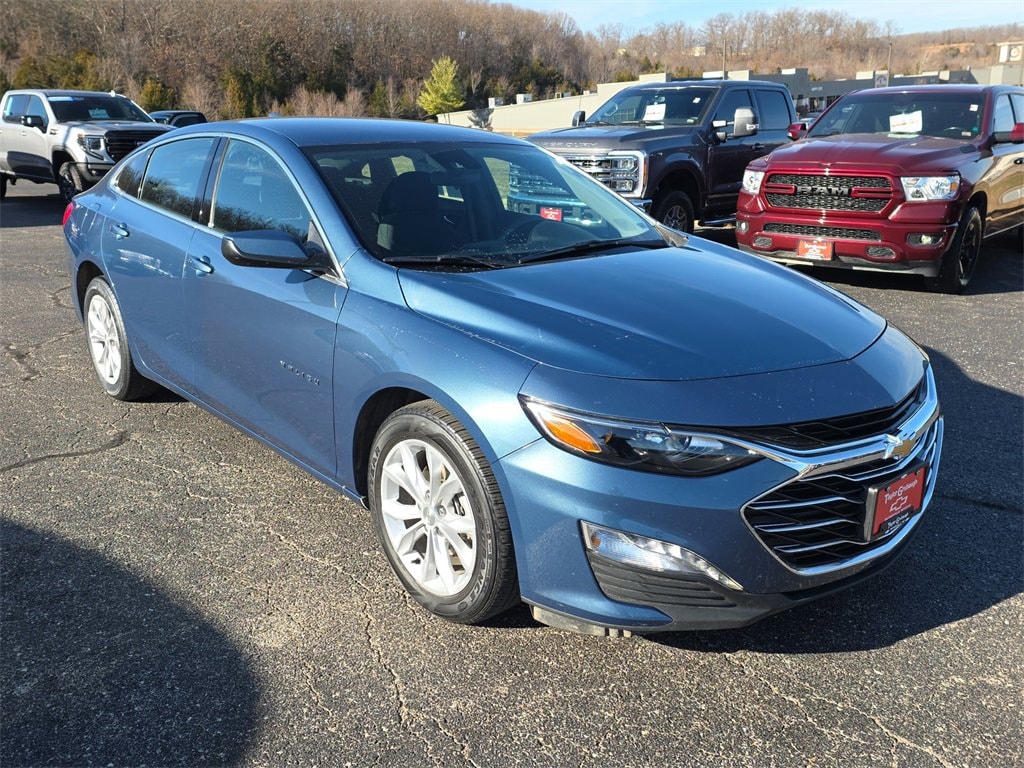 Used 2025 Chevrolet Malibu 1LT with VIN 1G1ZD5ST6SF112200 for sale in Waynesville, MO