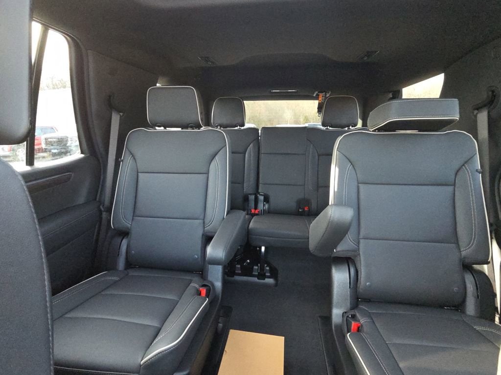 2026 Chevrolet Tahoe Premier - Photo 25