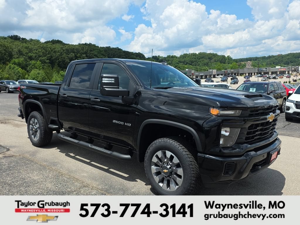 2026 Chevrolet Silverado 2500 HD Custom - Photo 2