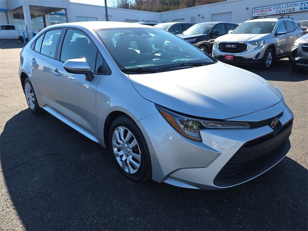 Used 2023 Toyota Corolla LE
