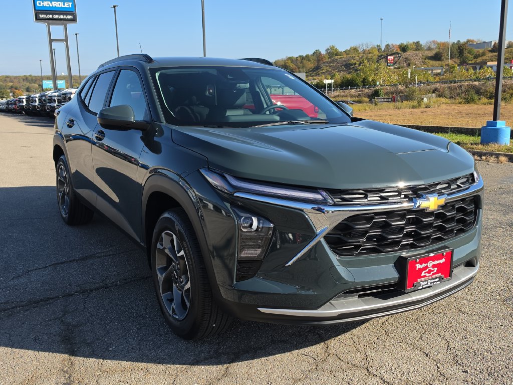 New 2026 Chevrolet Trax LT SUV