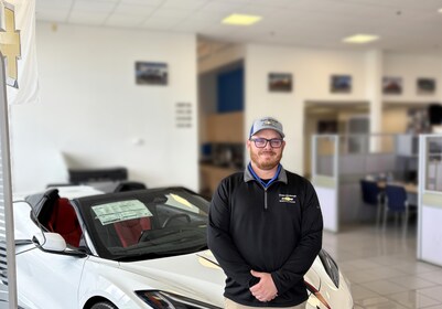 Staff member DAVID DUTTON from ID_63aca6e476d7