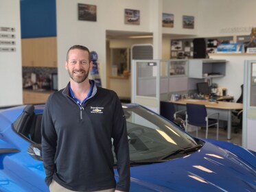 Staff member ROBBIE USHER from ID_63aca6e476d7