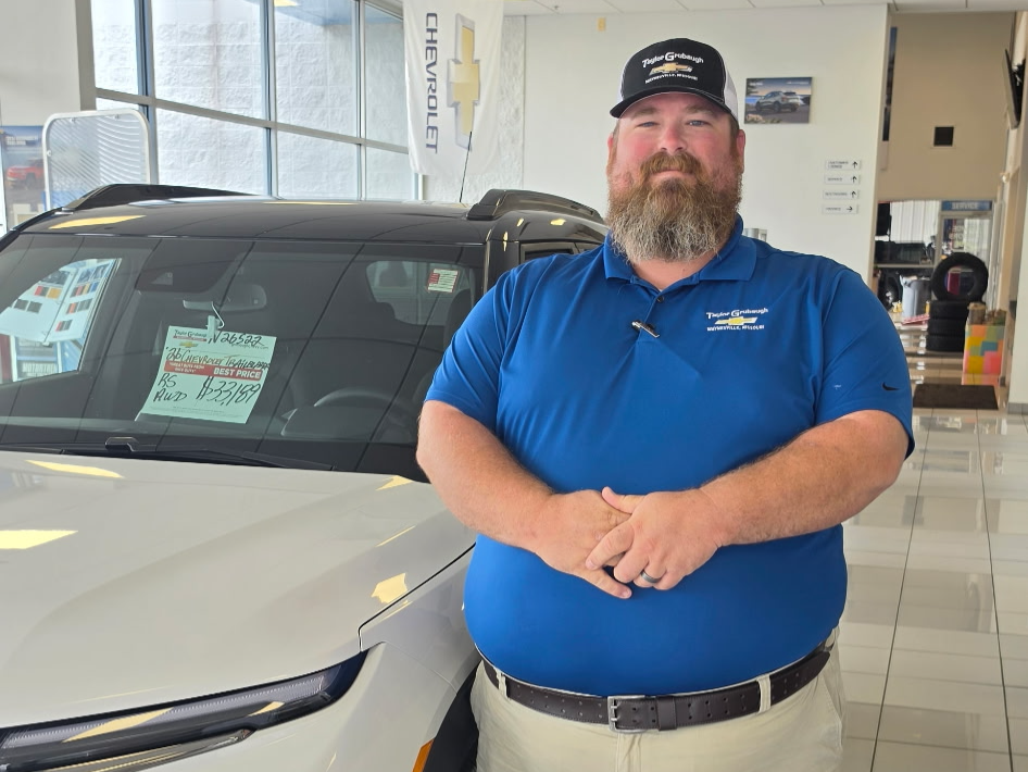 Staff member STEVEN GREEN from ID_63aca6e476d7