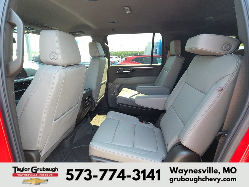 2026 Chevrolet Suburban LT - Photo 28
