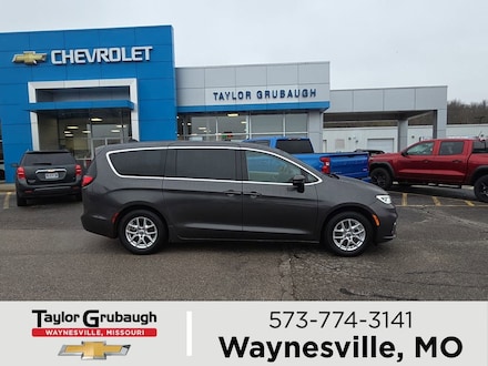 2023 Chrysler Pacifica Touring L