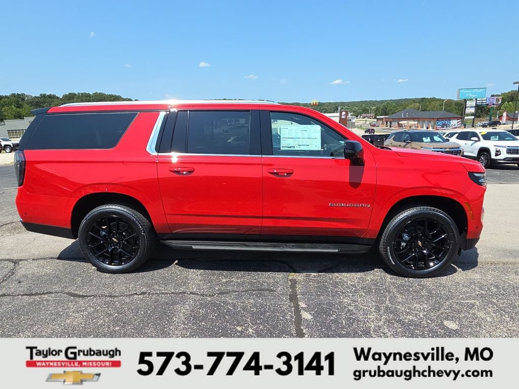 2026 Chevrolet Suburban LT - Photo 9