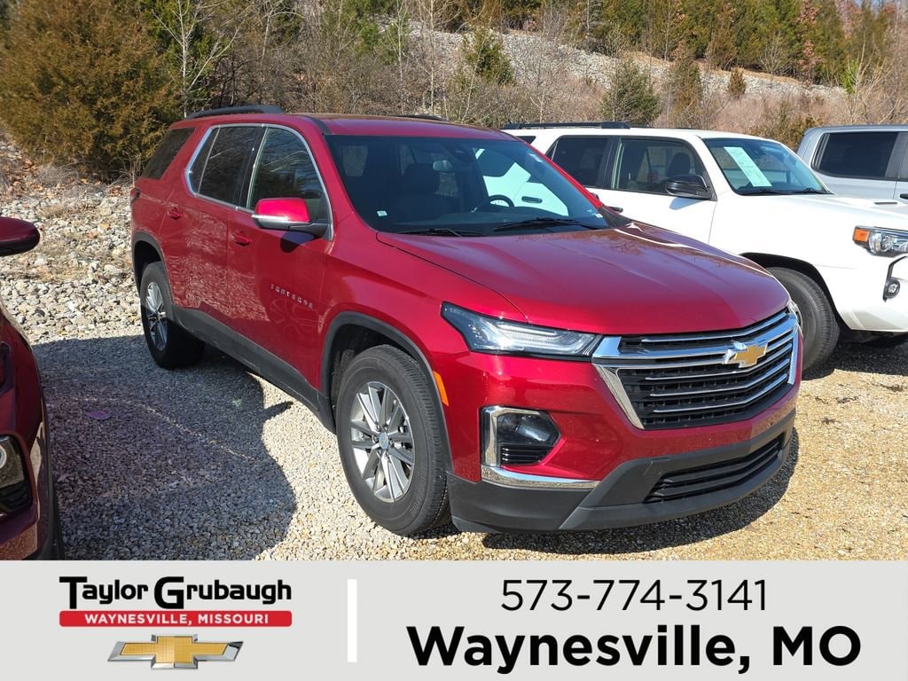 Used 2023 Chevrolet Traverse LT Cloth SUV