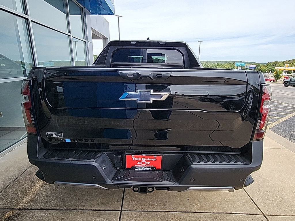 2026 Chevrolet Silverado EV Trail Boss - Photo 6