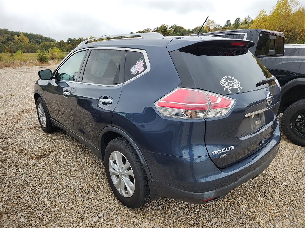 Used 2016 Nissan Rogue SV