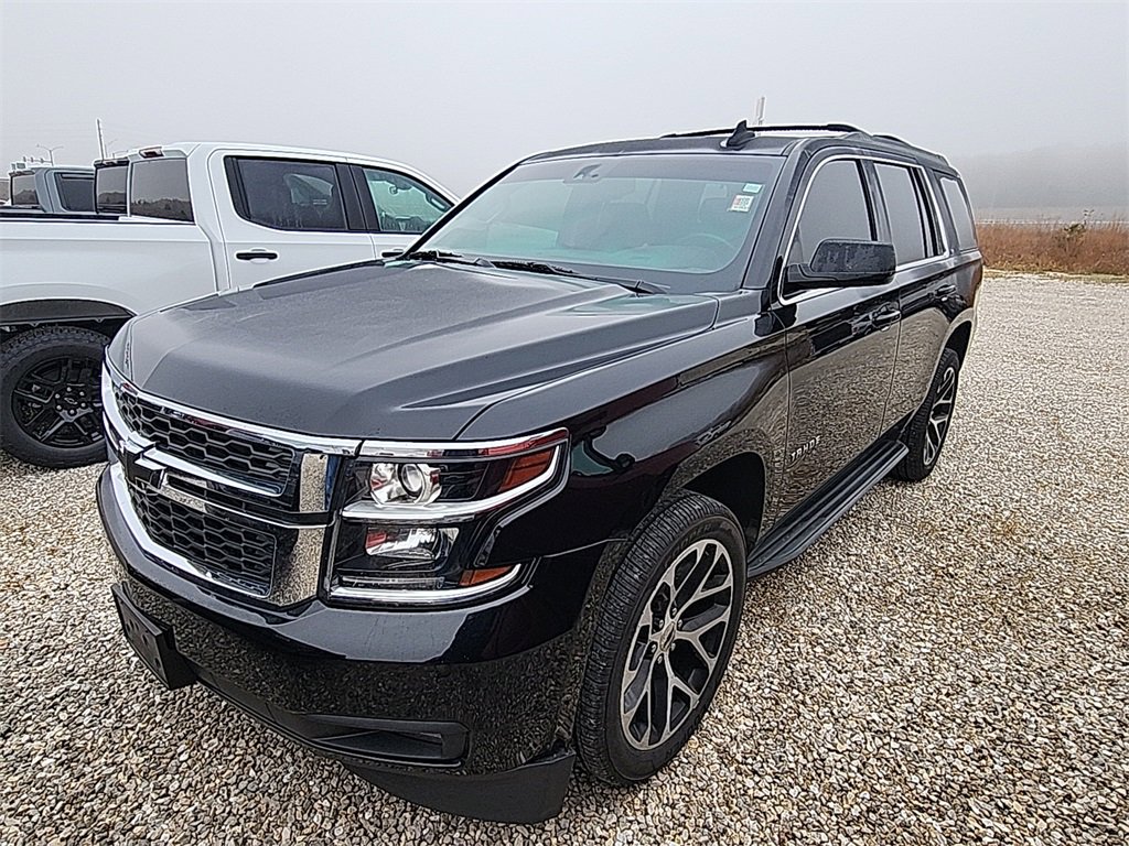 2020 Chevrolet Tahoe LT photo 2