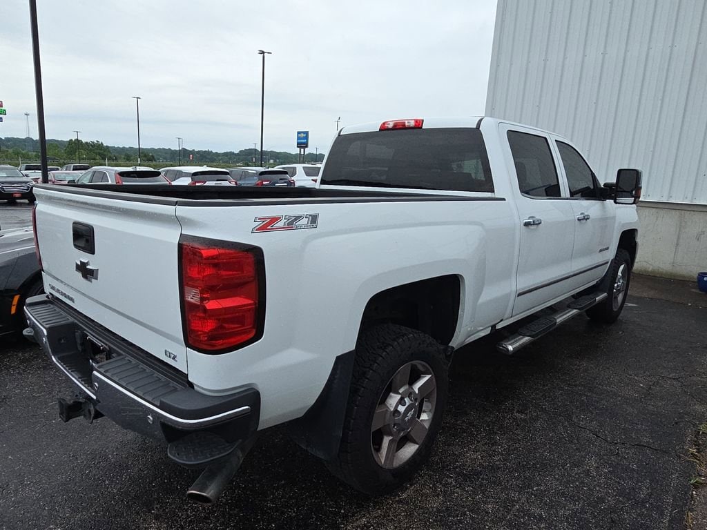 2017 Chevrolet Silverado 2500HD LTZ - Photo 7