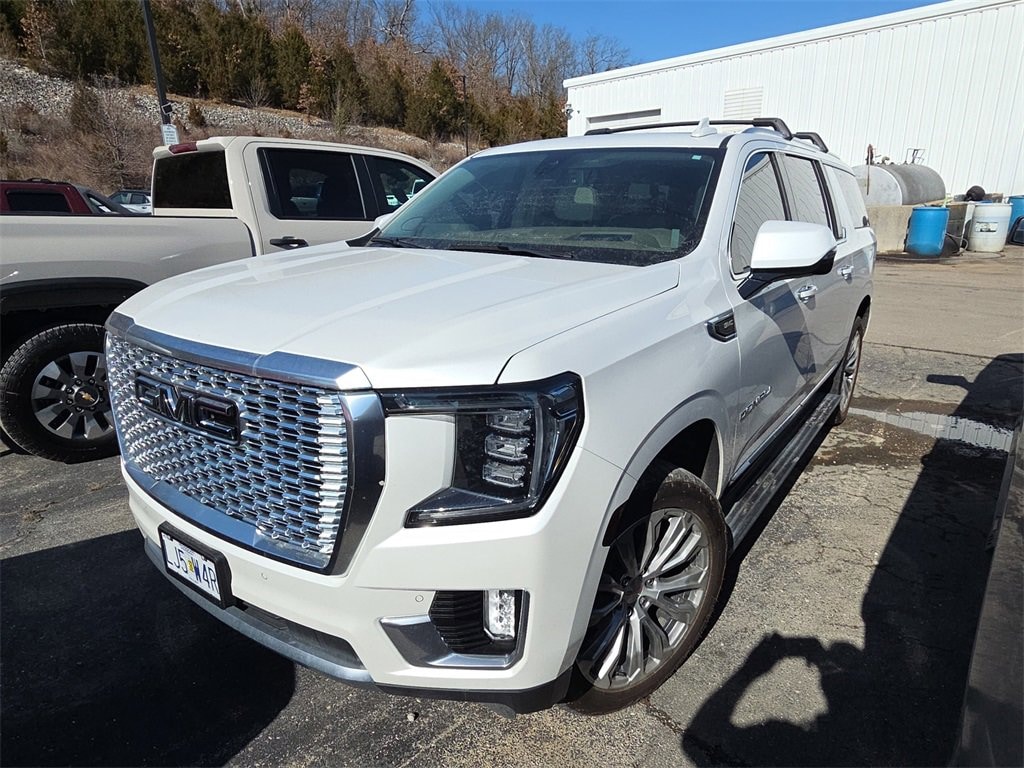 Used 2022 GMC Yukon XL Denali SUV