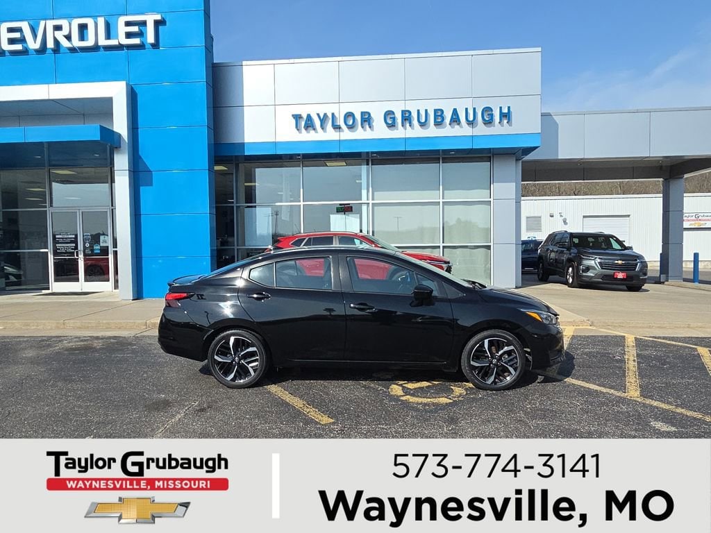 2024 Nissan Versa Sedan SR