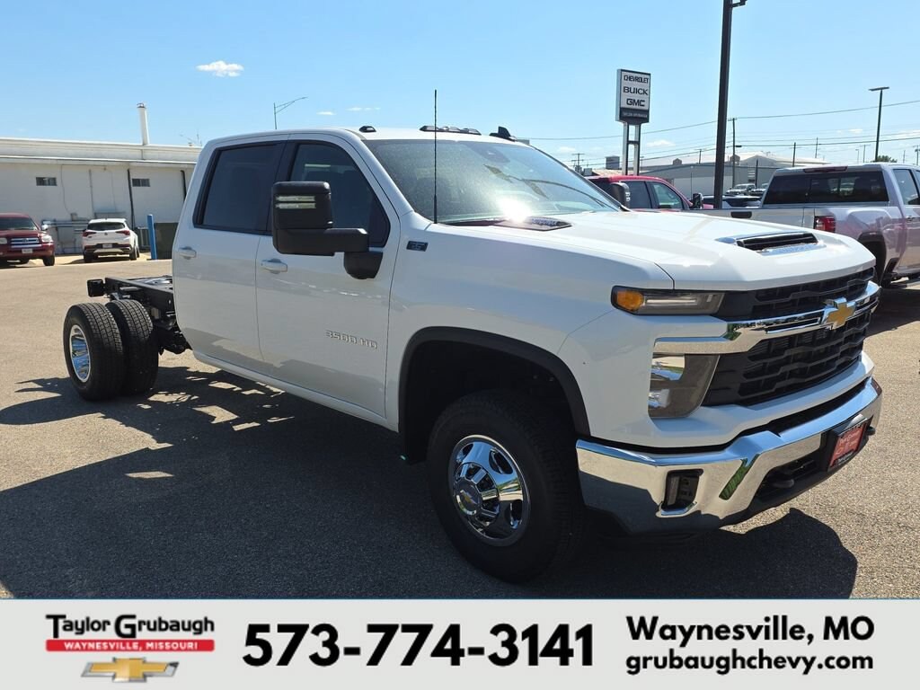 New 2026 Chevrolet Silverado 3500 HD Chassis Cab LT Truck