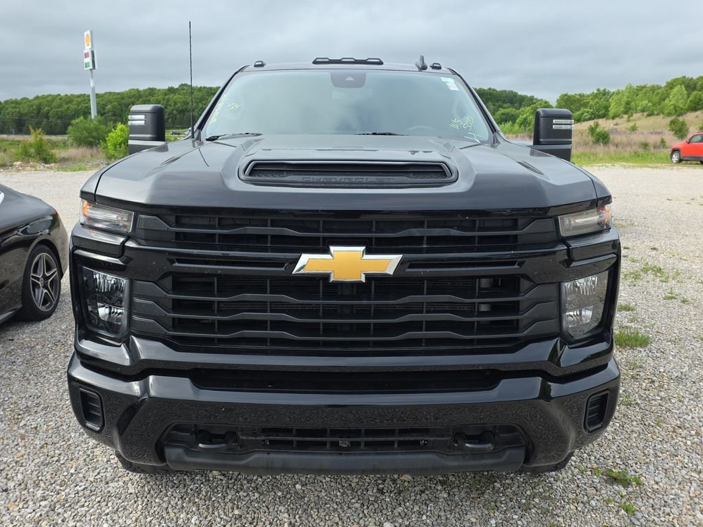 Used 2024 Chevrolet Silverado 2500 HD Custom Truck