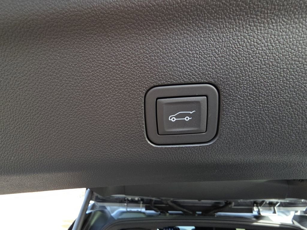 2026 Chevrolet Tahoe Premier - Photo 36