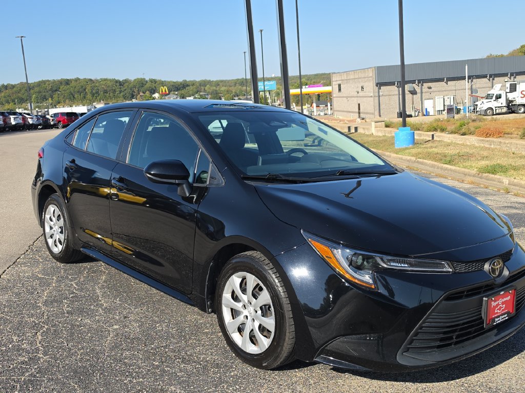 Used 2025 Toyota Corolla LE