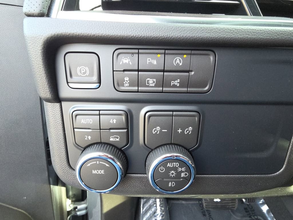 2026 Chevrolet Tahoe Premier - Photo 20