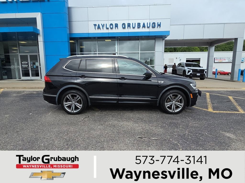 2018 Volkswagen Tiguan 2.0T SEL 4Motion's photo