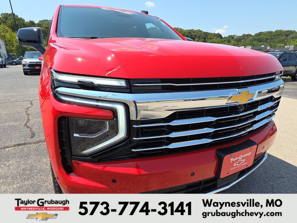 2026 Chevrolet Suburban LT - Photo 11