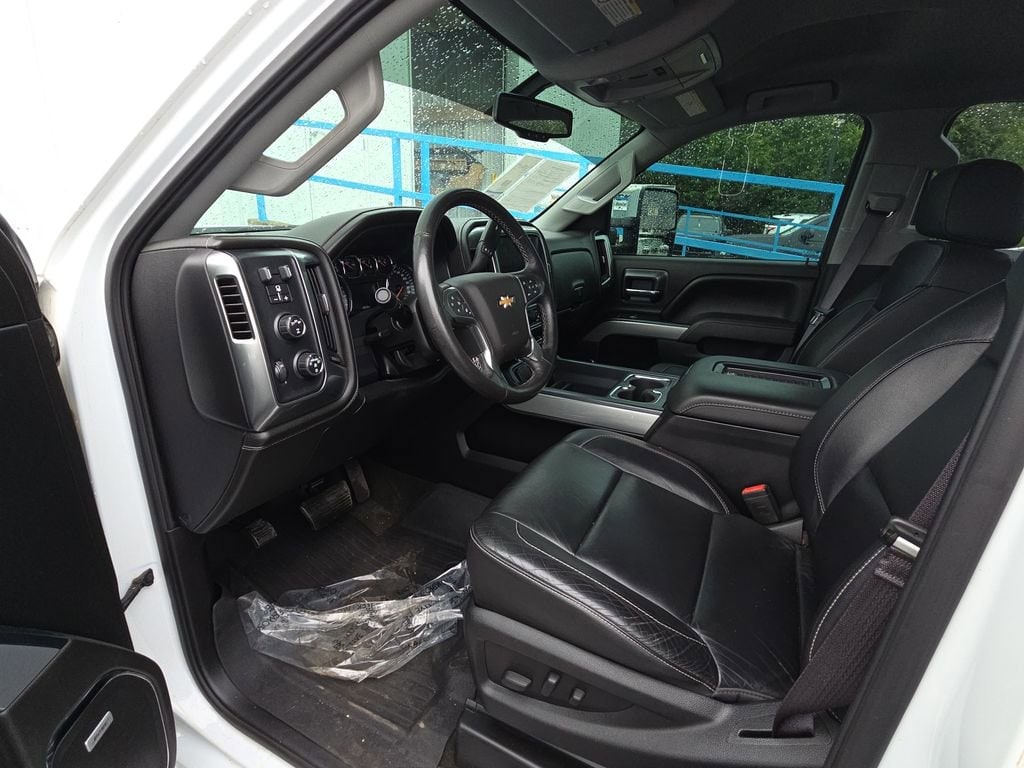 2017 Chevrolet Silverado 2500HD LTZ - Photo 9