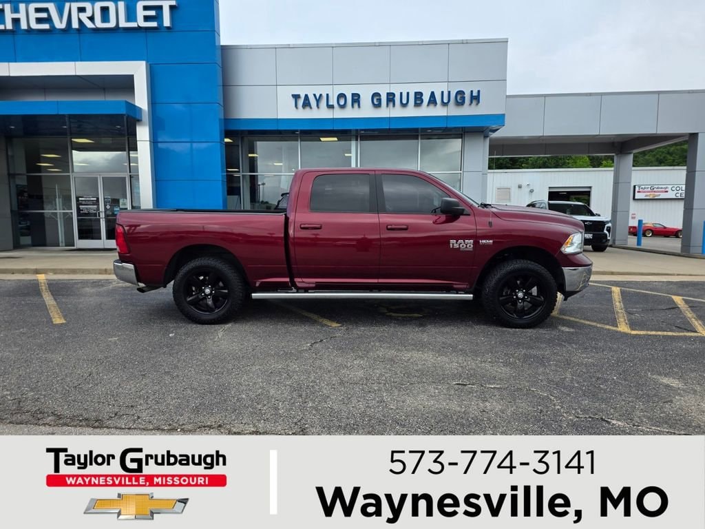 2019 RAM 1500 Classic SLT 4x4 Crew Cab 6'4's photo