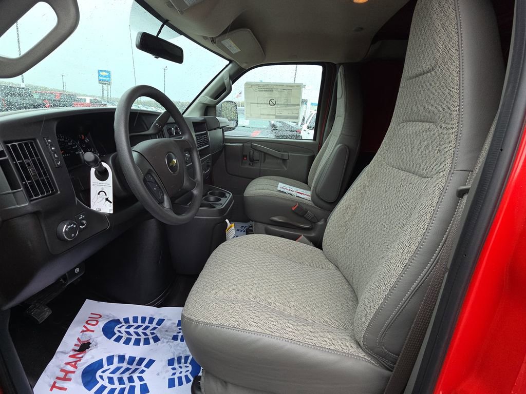 2026 Chevrolet Express Cargo Work Van - Photo 15
