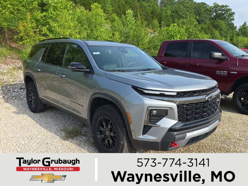 Used 2025 Chevrolet Traverse Z71 SUV
