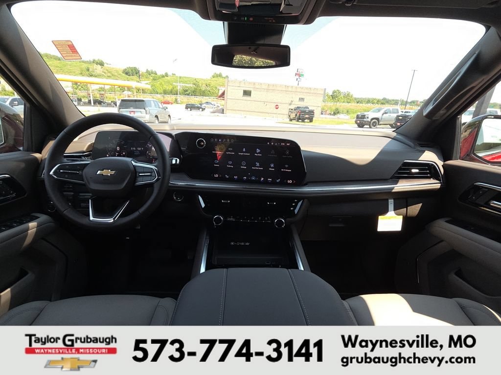 2026 Chevrolet Suburban LT - Photo 29