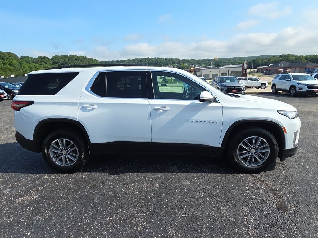 2023 Chevrolet Traverse 3LT - Photo 9