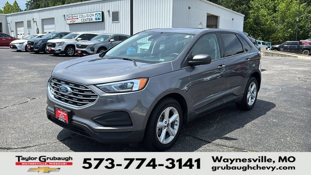 2021 Ford Edge SE's photo