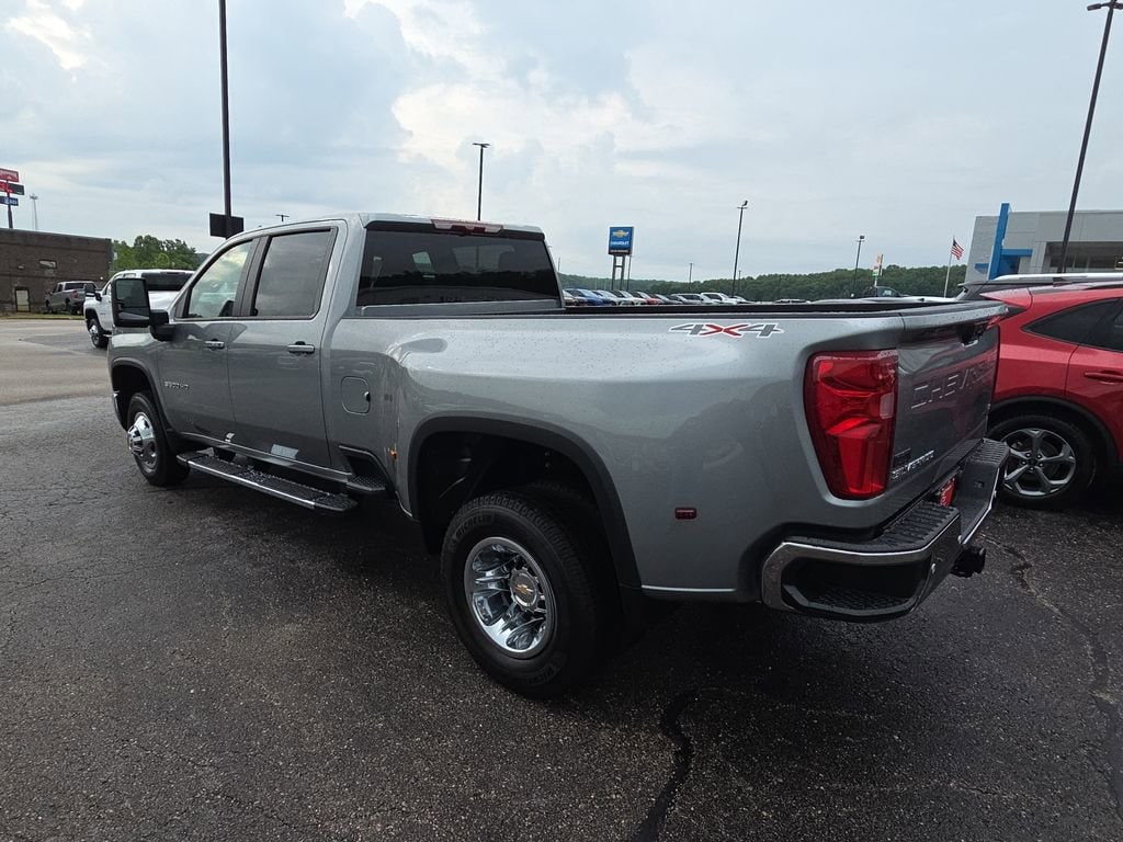 2026 Chevrolet Silverado 3500 HD LT - Photo 6