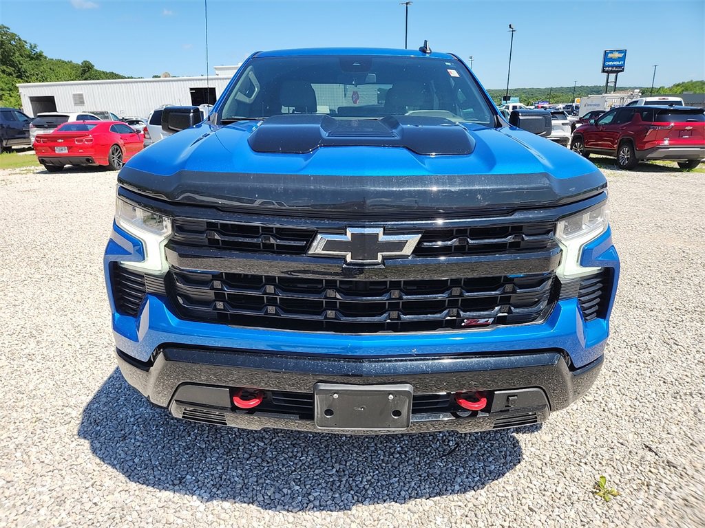 2023 Chevrolet Silverado 1500 LT Trail Boss photo 2