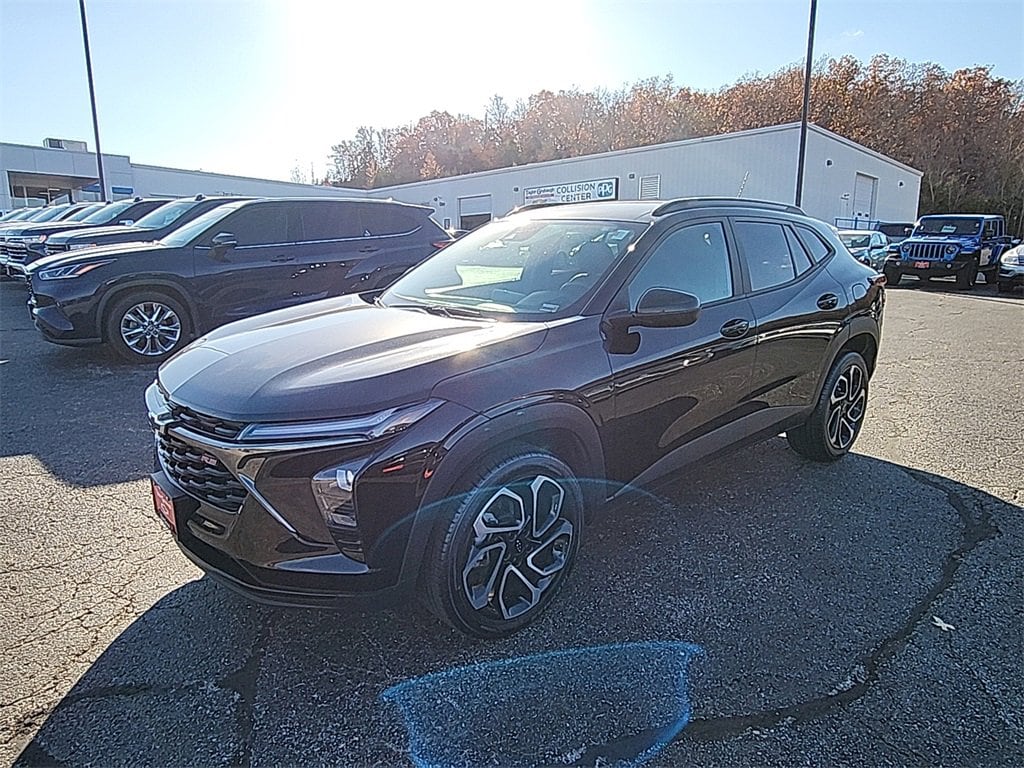 Used 2024 Chevrolet Trax 2RS SUV