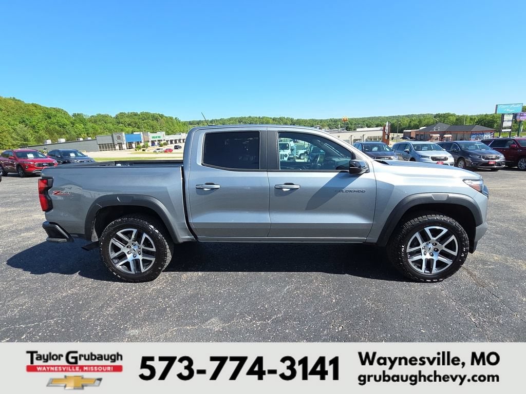 2023 Chevrolet Colorado Z71 - Photo 10